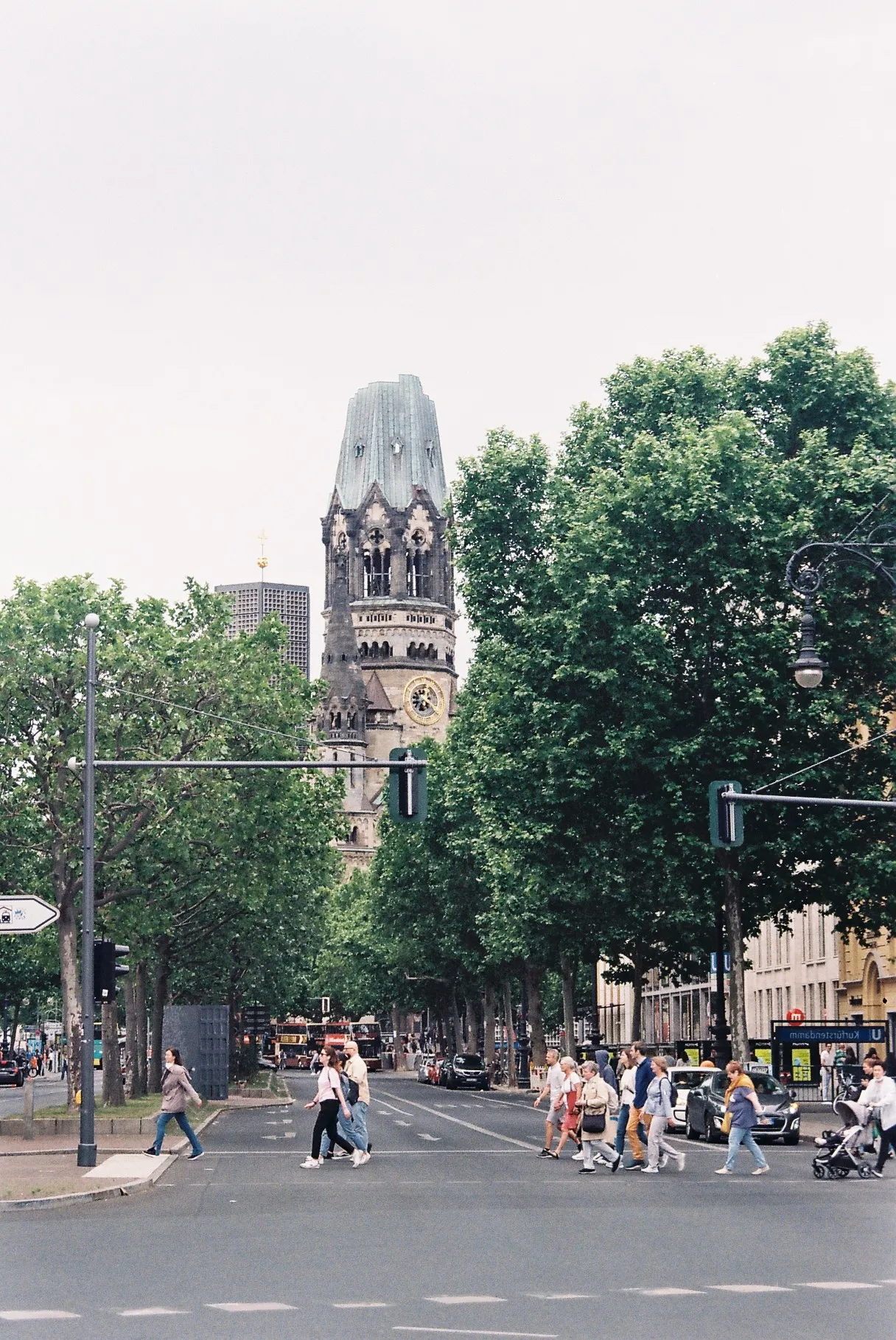 #filmisnotdead no.14 — kare 16